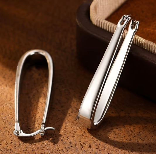 Minimalist Oval Earrings - Silver