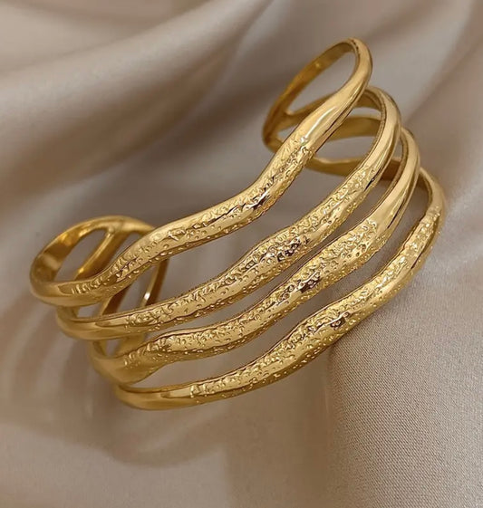 Irregular Root design Bracelet - Gold