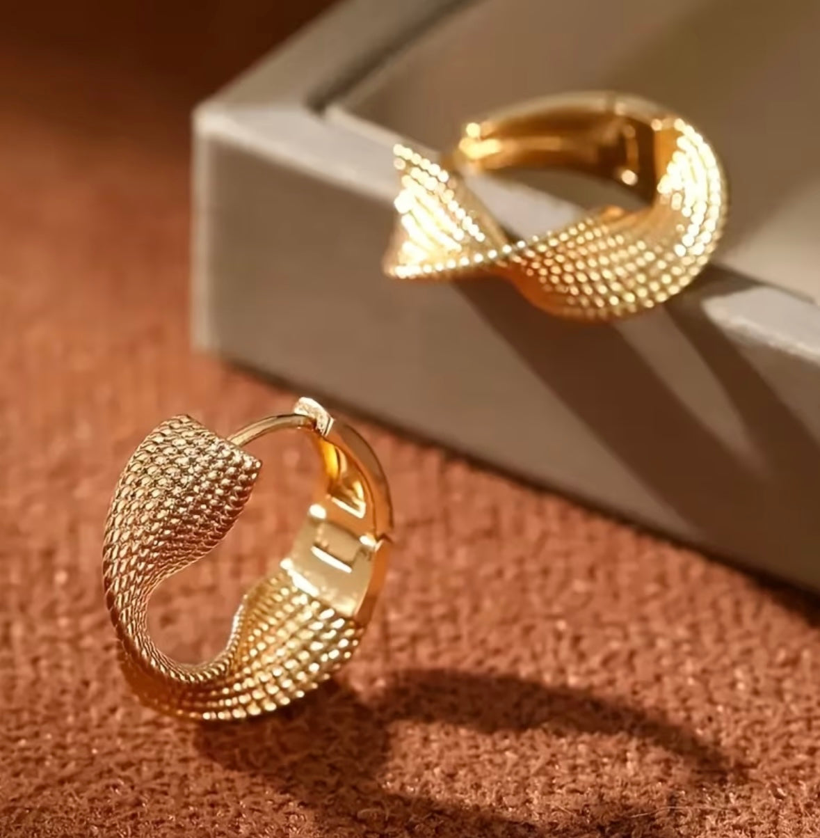Ribbon Hoop Earrings - Gold
