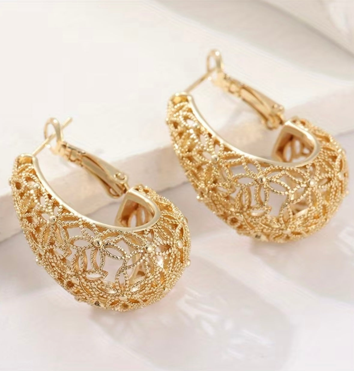 Intricate Floral Filigree Earrings - Gold