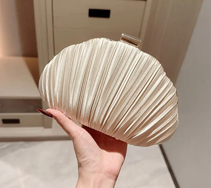 Elegant Shell Clutch - Champagne