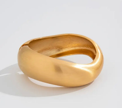 Geometric Frosted Cuff Bracelet - Golden