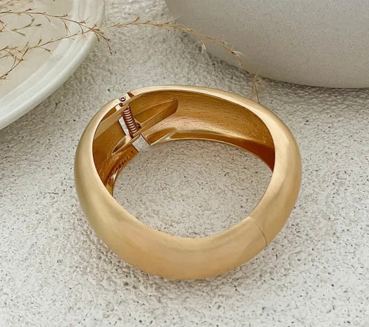 Geometric Frosted Cuff Bracelet - Golden