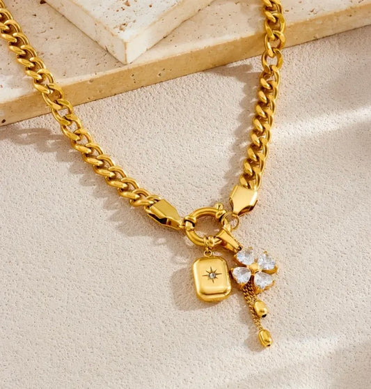 Thick Chain Necklace with Pendant - Golden