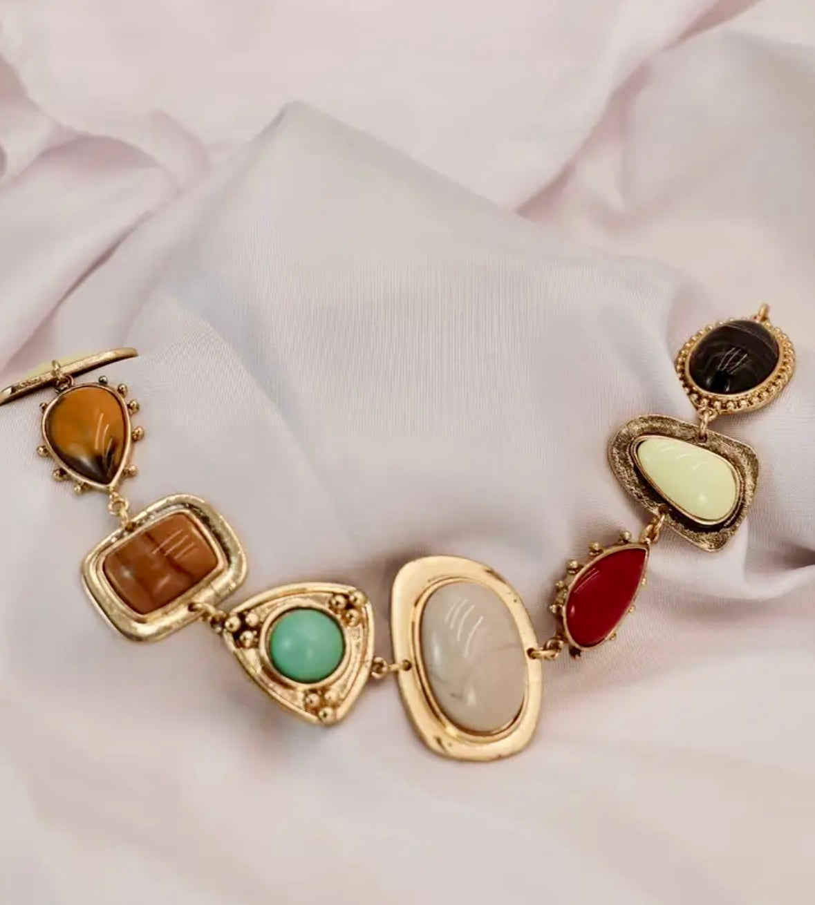 Bohemian Multicolor Statement Necklace - Golden