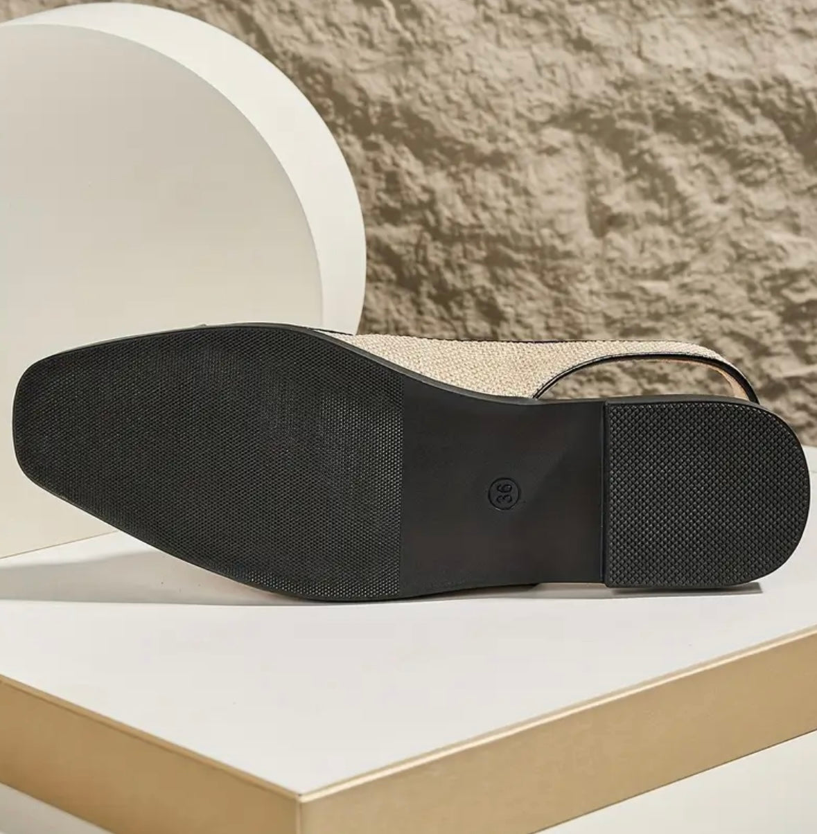 Chic Flat Sandals - Beige