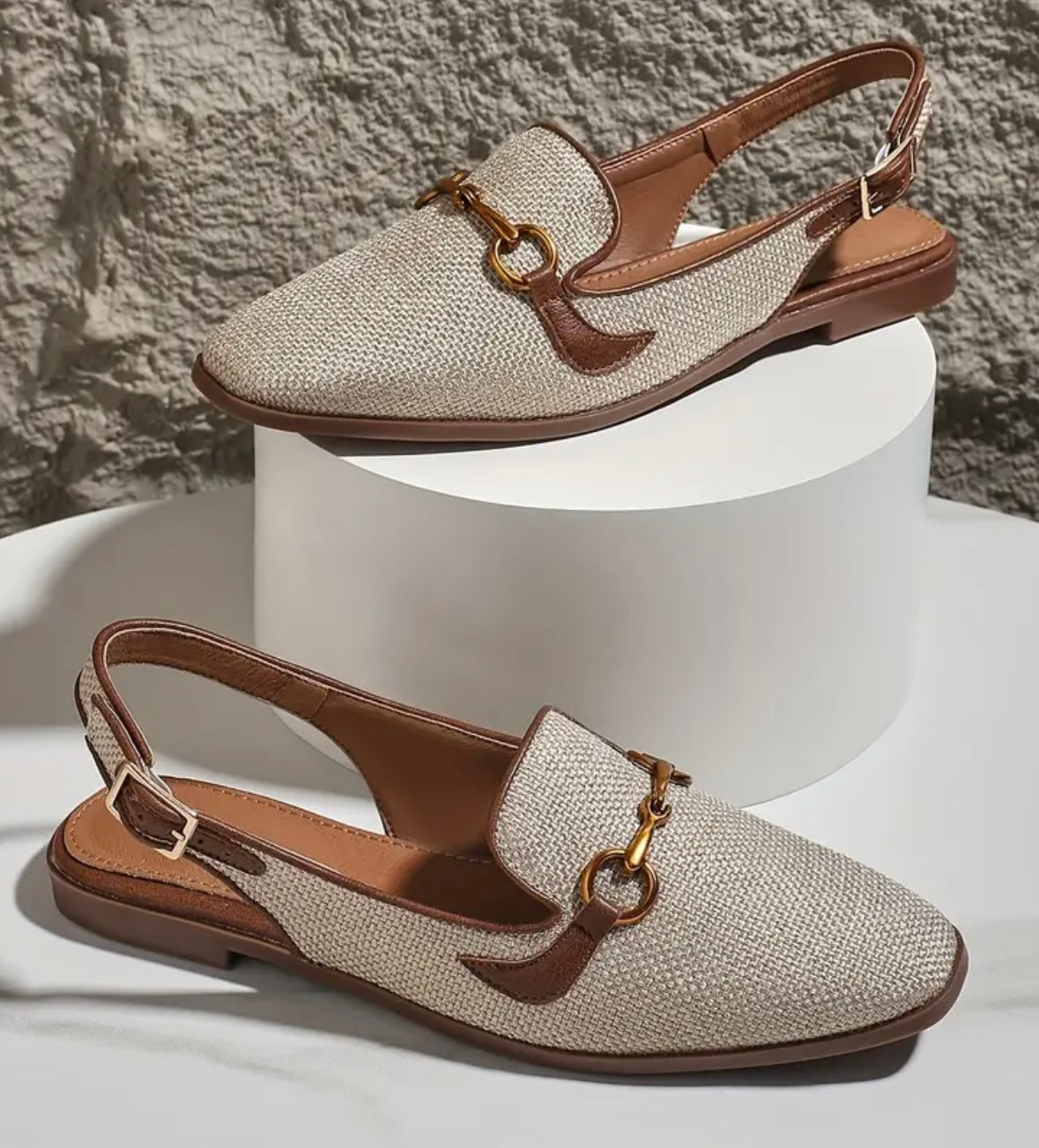 Chic Metallic Buckle Flat Sandals - Beige