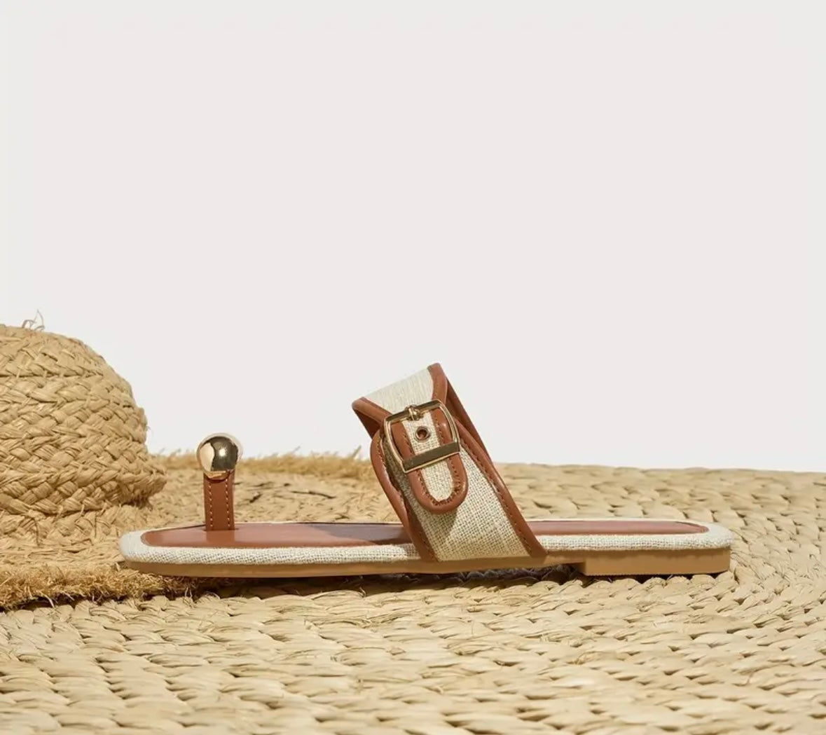 Flat Toe Ring Sandals - Beige
