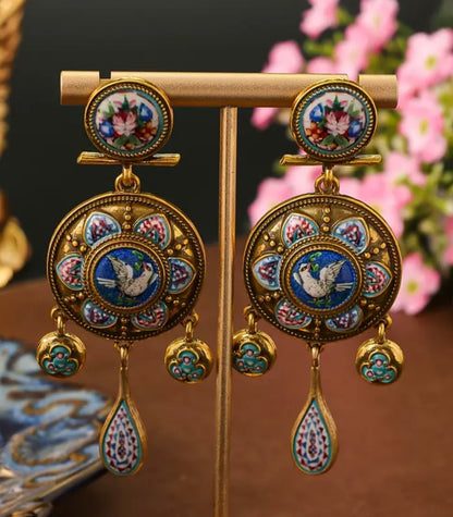 Vintage Ethnic Earrings - Golden