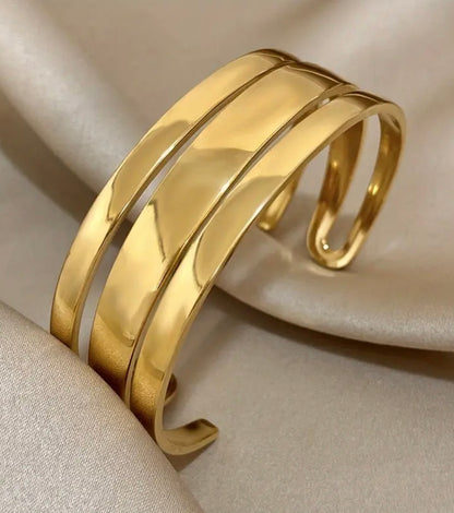 Chunky Glossy Opening Cuff Bracelet - Gold