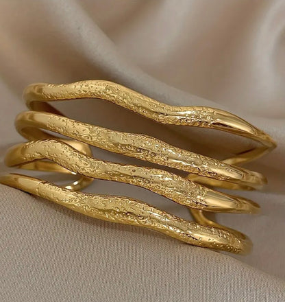 Irregular Root design Bracelet - Gold