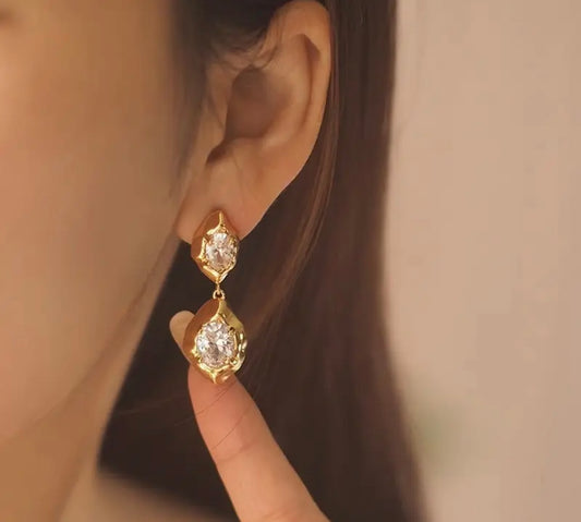 Small Irregular Drop Earrings - Golden