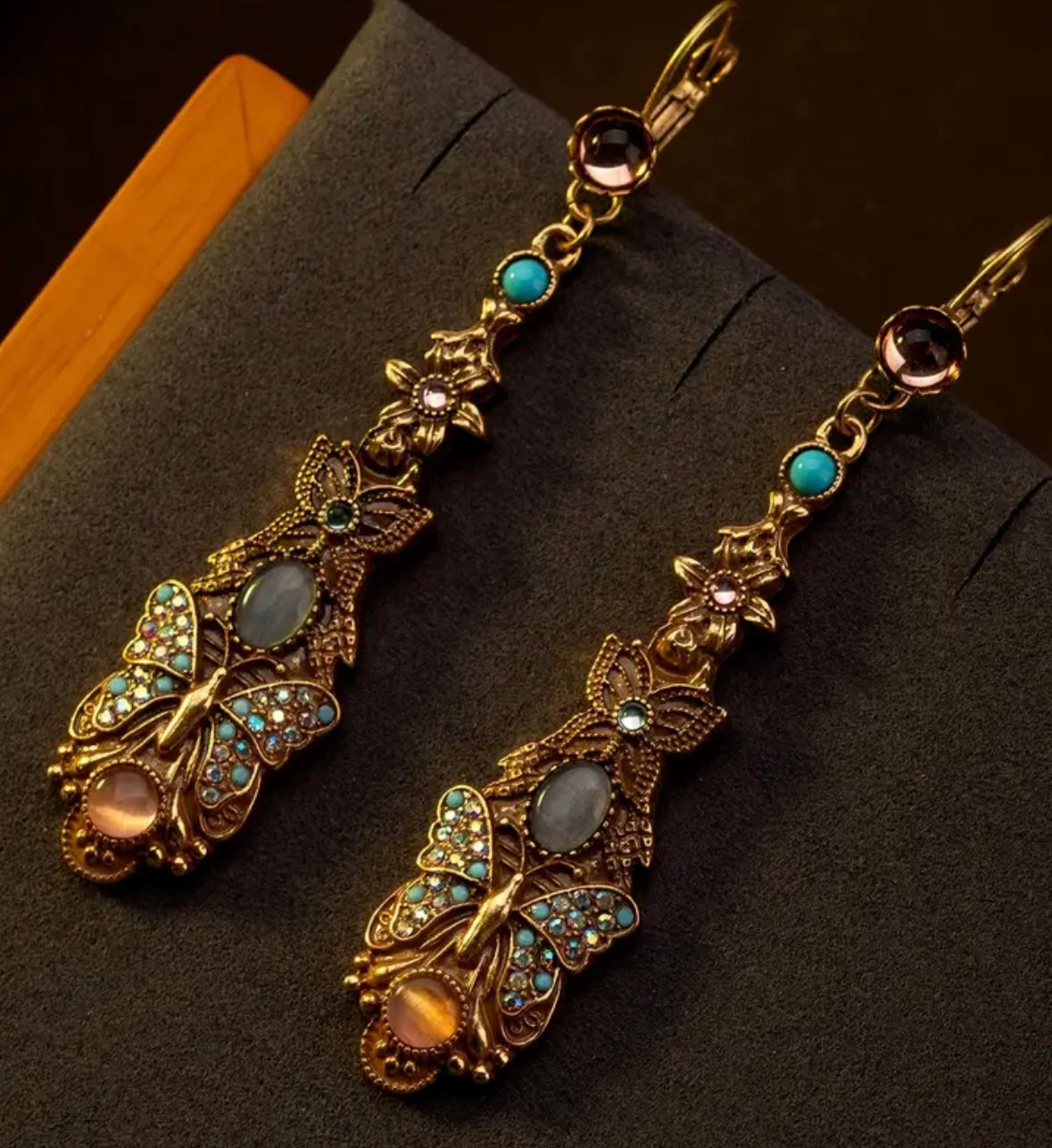 Vintage Butterfly dangle Earrings - Bronze